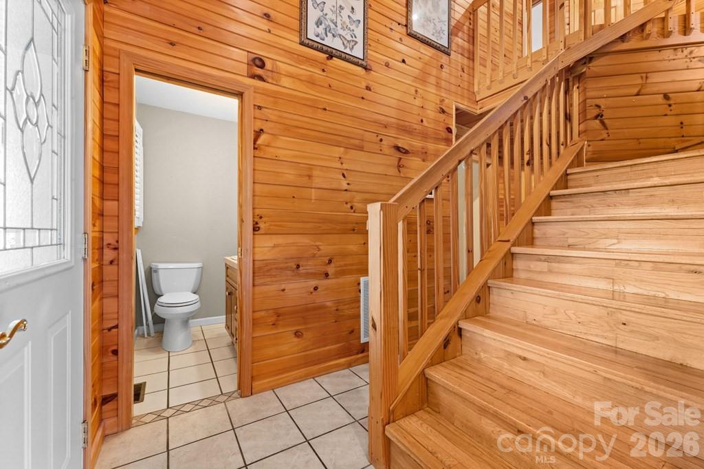 44 Ellistone Court Sylva NC 28779