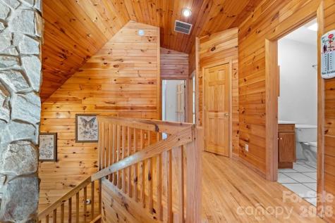 44 Ellistone Court Sylva NC 28779