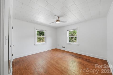 1822 Blowing Rock Boulevard Lenoir NC 28645