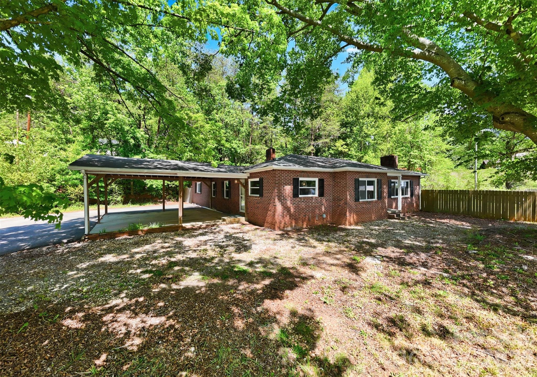 1822 Blowing Rock Boulevard Lenoir NC 28645