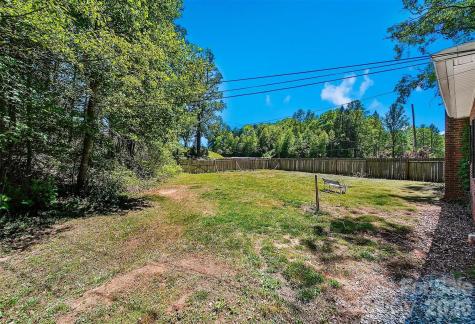 1822 Blowing Rock Boulevard Lenoir NC 28645