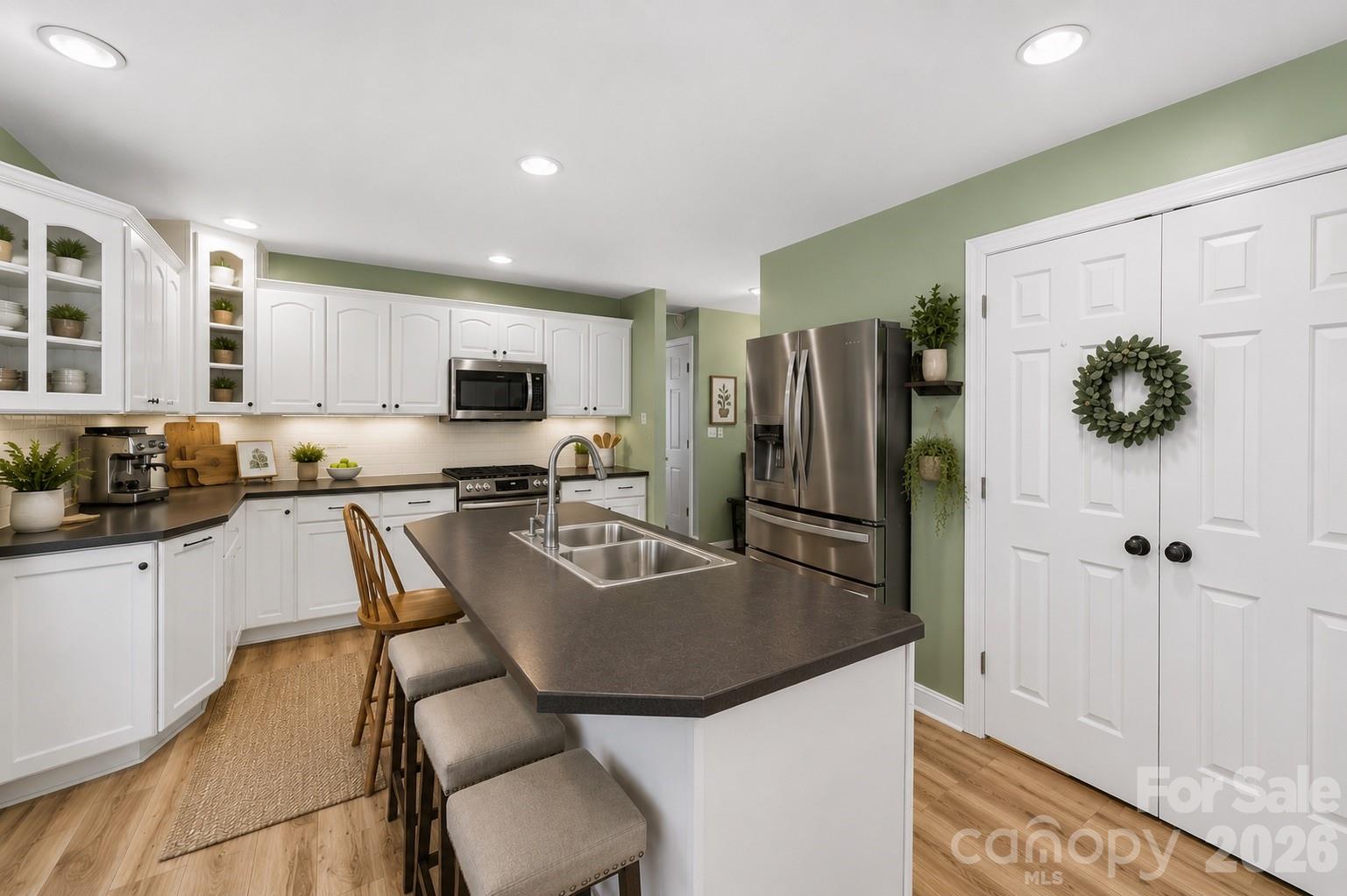 217 Robinson Avenue Matthews NC 28104