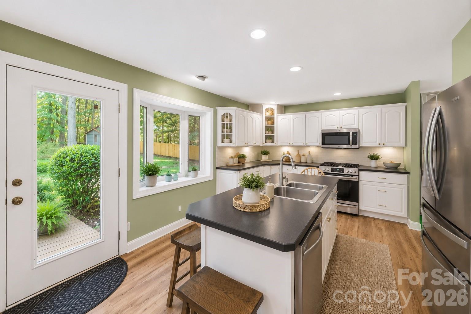 217 Robinson Avenue Matthews NC 28104