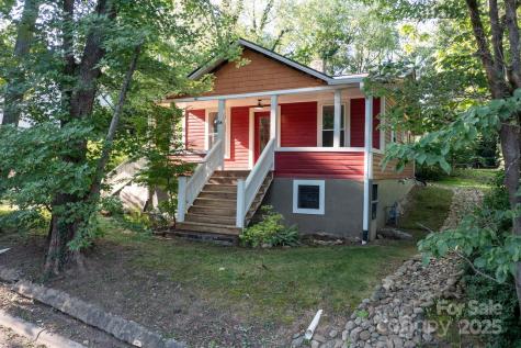 54 Downing Street Asheville NC 28806