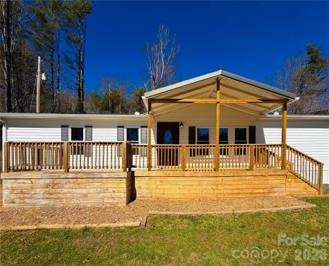 1050 Wyatt Town Road Burnsville NC 28714