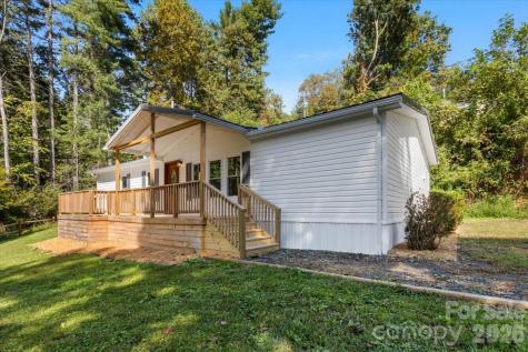 1050 Wyatt Town Road Burnsville NC 28714