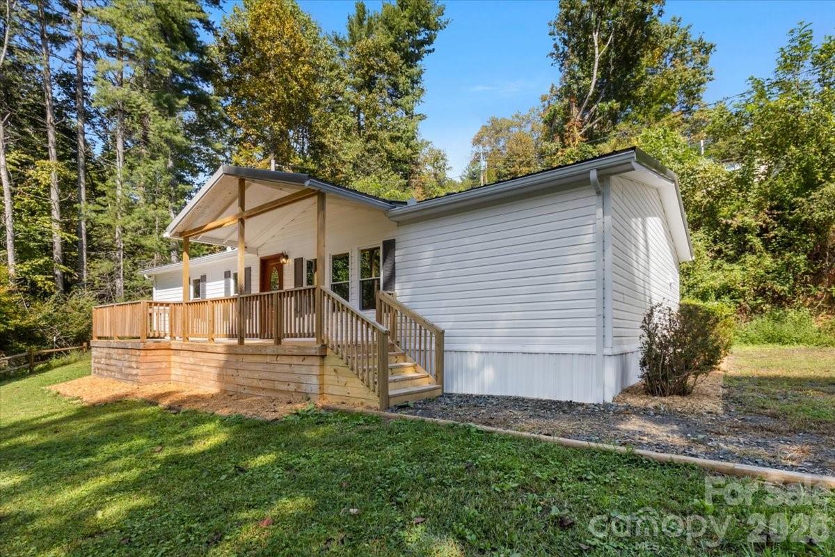 1050 Wyatt Town Road Burnsville NC 28714