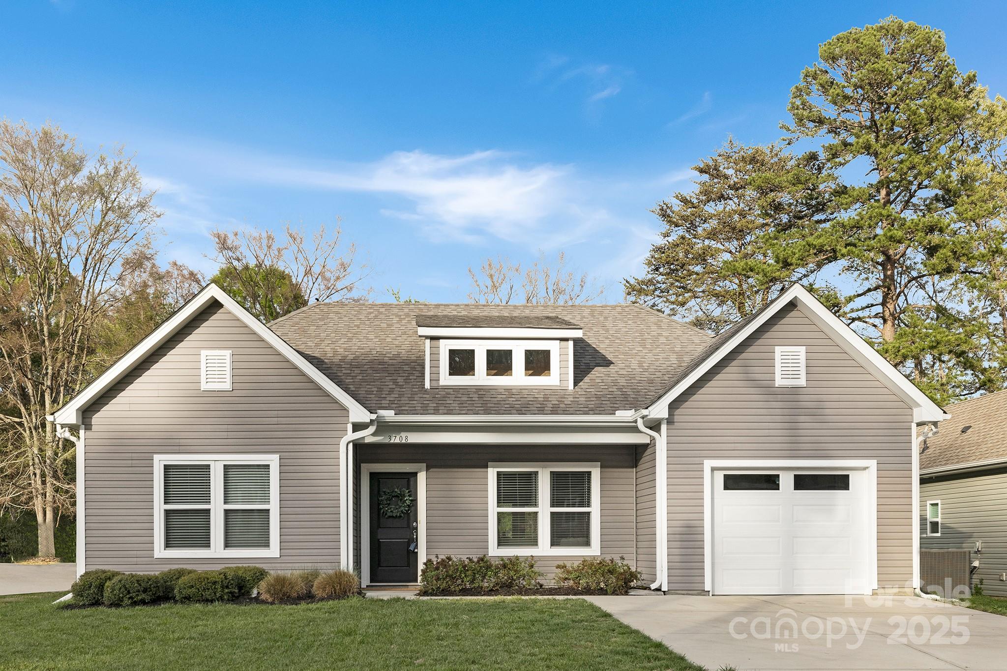 3708 Small Avenue Charlotte NC 28269