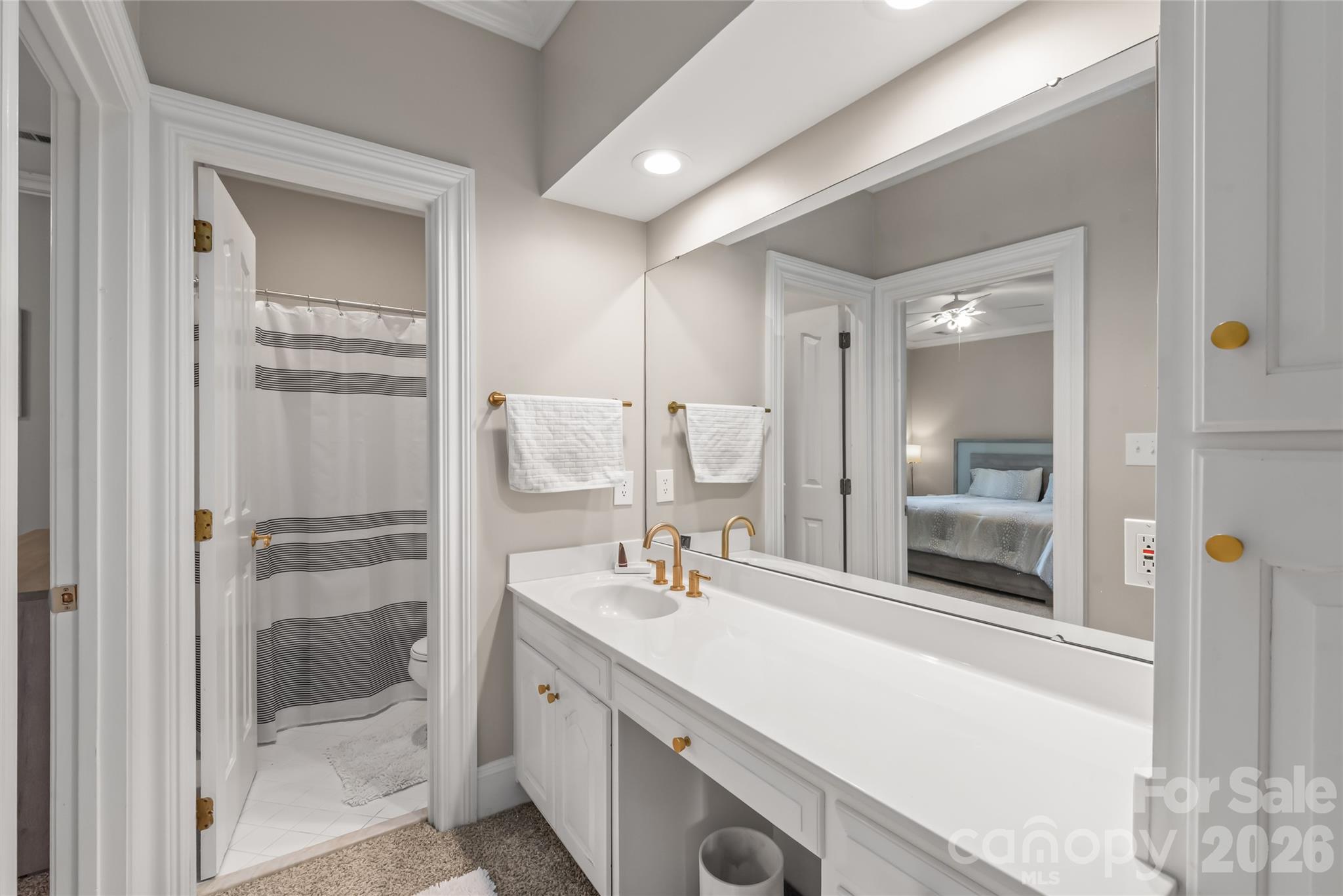 5400 Challisford Lane Charlotte NC 28226