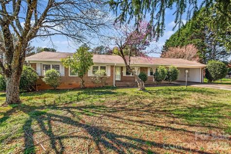 1388 Smith Farm Road Lincolnton NC 28092