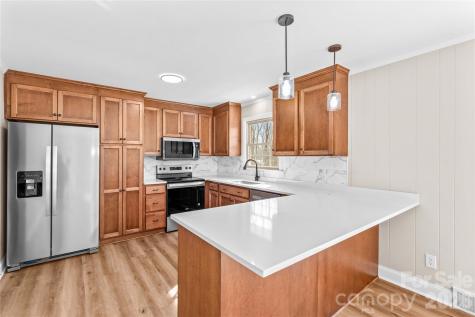 1804 Clingman Road Ronda NC 28670