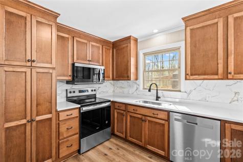 1804 Clingman Road Ronda NC 28670