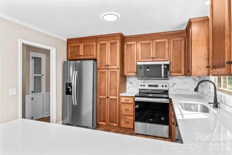 1804 Clingman Road Ronda NC 28670