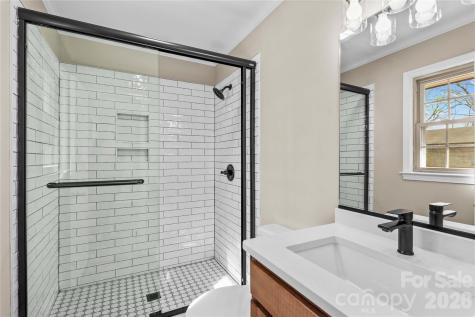 1804 Clingman Road Ronda NC 28670