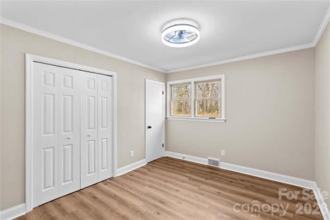 1804 Clingman Road Ronda NC 28670