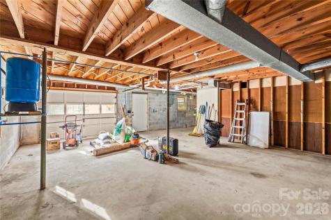 1804 Clingman Road Ronda NC 28670