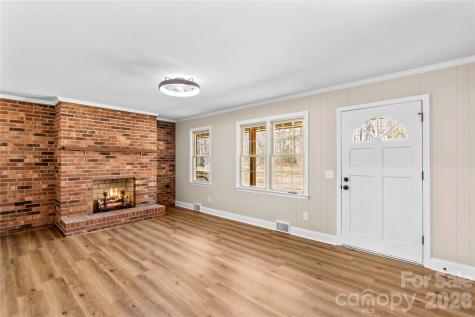 1804 Clingman Road Ronda NC 28670