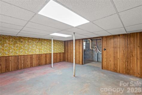 1804 Clingman Road Ronda NC 28670