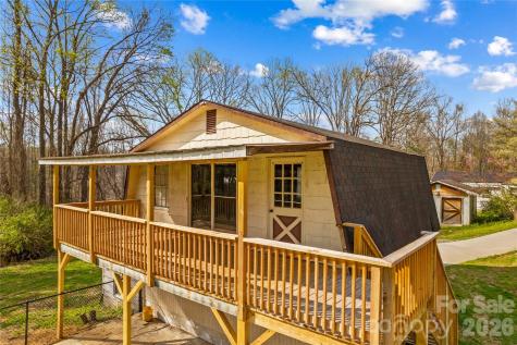 1804 Clingman Road Ronda NC 28670