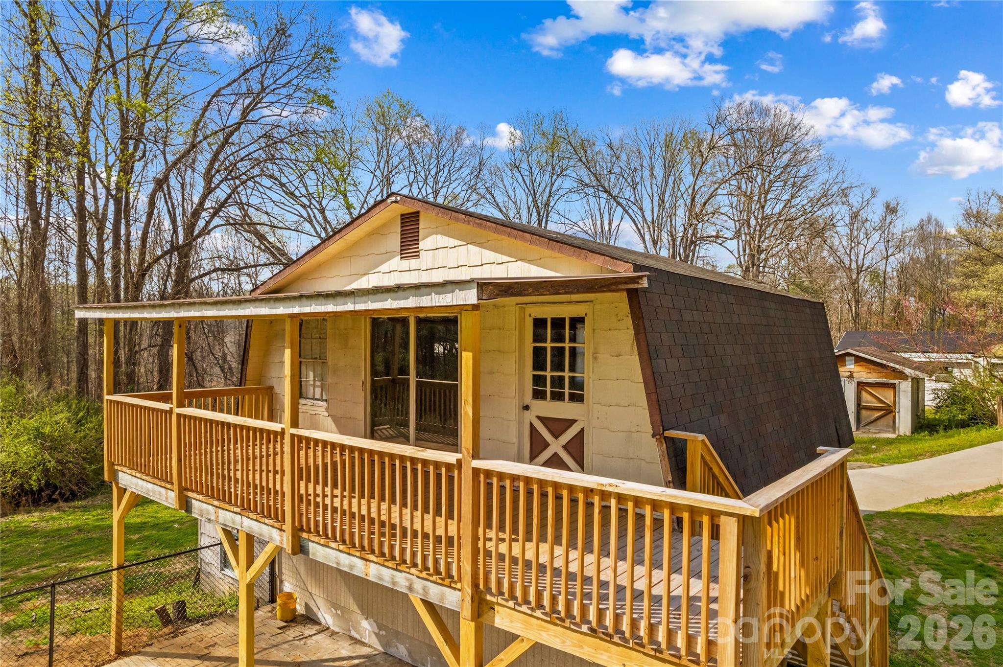 1804 Clingman Road Ronda NC 28670
