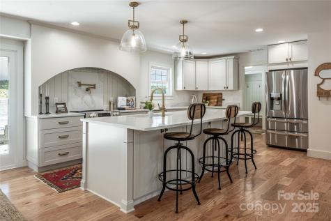 166 Brookwood Road Asheville NC 28804