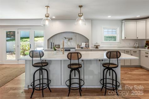 166 Brookwood Road Asheville NC 28804