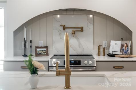 166 Brookwood Road Asheville NC 28804