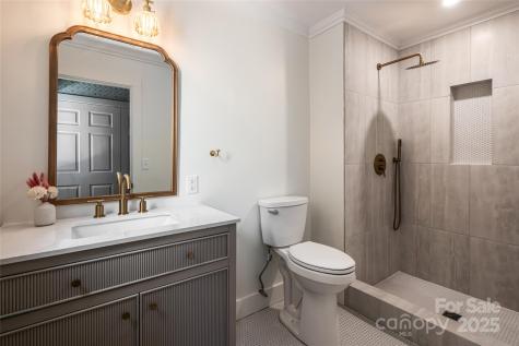 166 Brookwood Road Asheville NC 28804