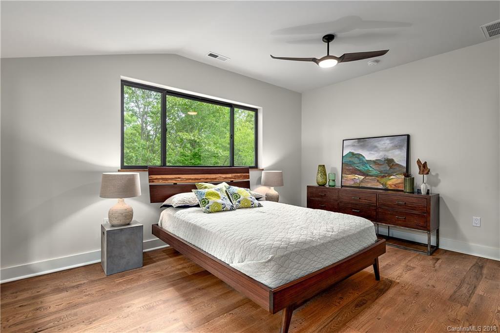 14 Rolling View Drive Asheville NC 28805