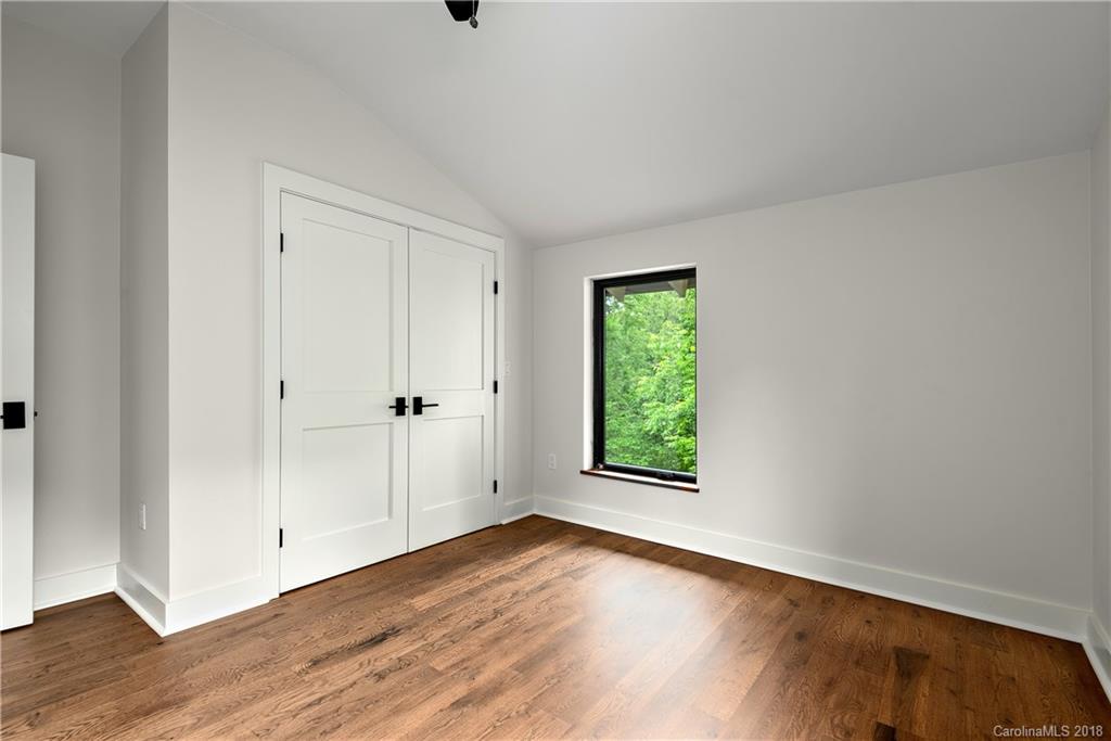 14 Rolling View Drive Asheville NC 28805