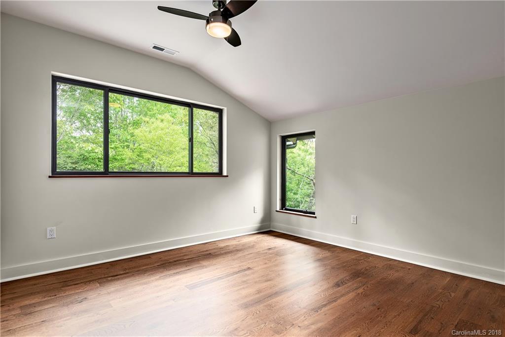 14 Rolling View Drive Asheville NC 28805