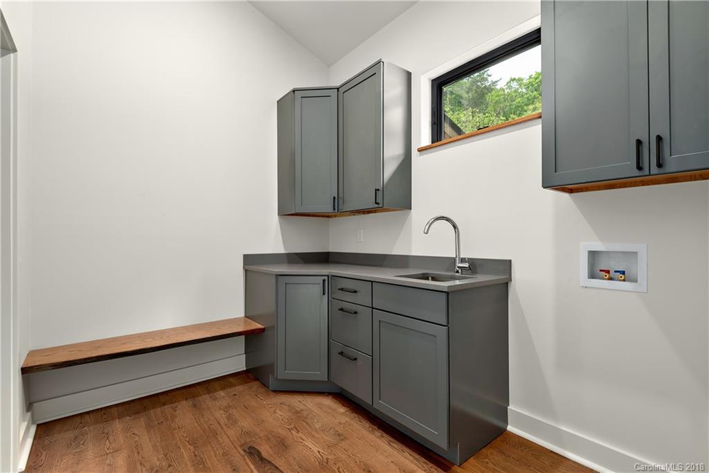 14 Rolling View Drive Asheville NC 28805