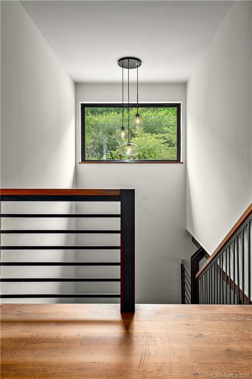 14 Rolling View Drive Asheville NC 28805
