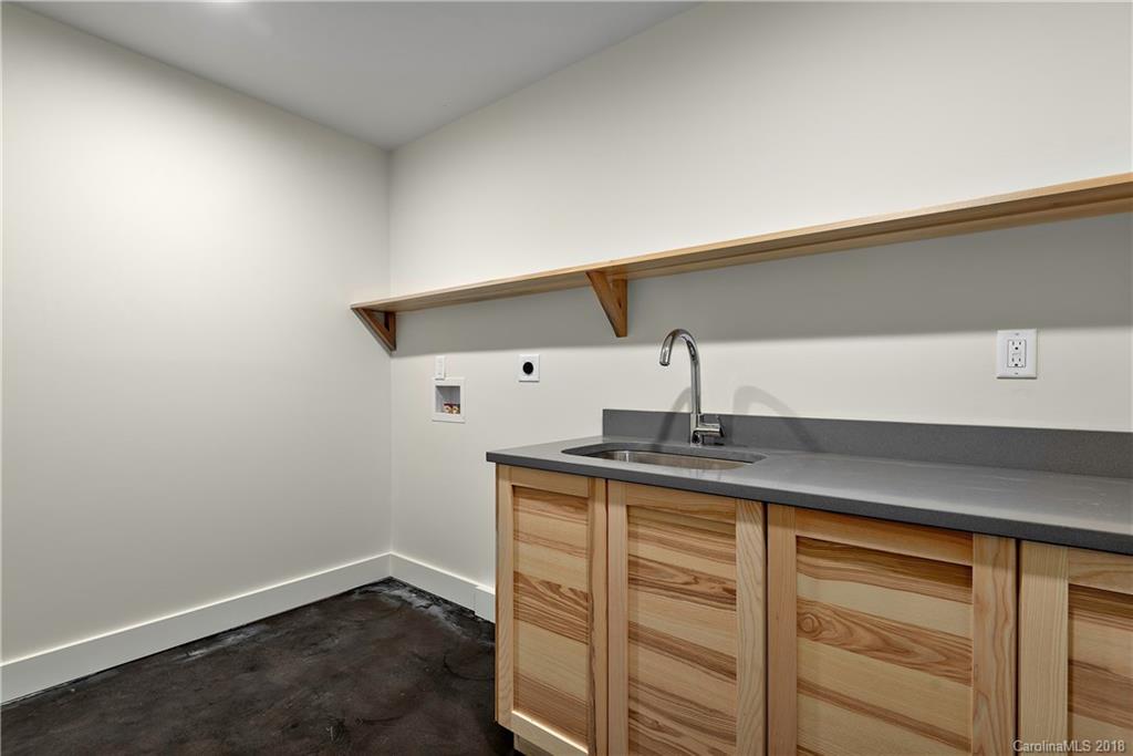 14 Rolling View Drive Asheville NC 28805