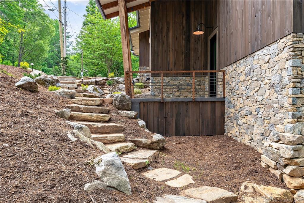 14 Rolling View Drive Asheville NC 28805