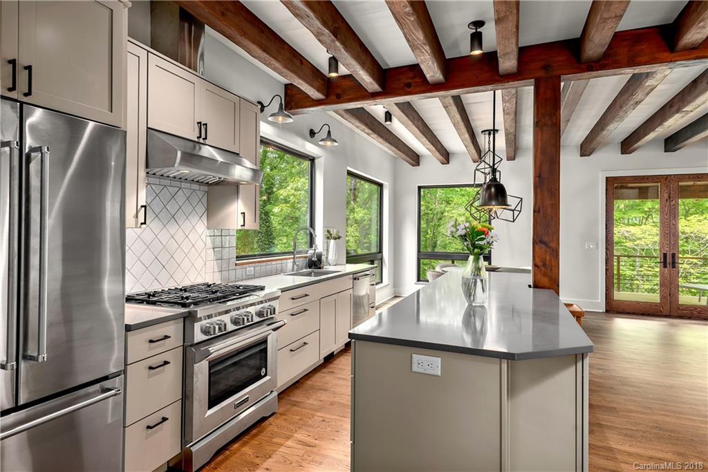 14 Rolling View Drive Asheville NC 28805