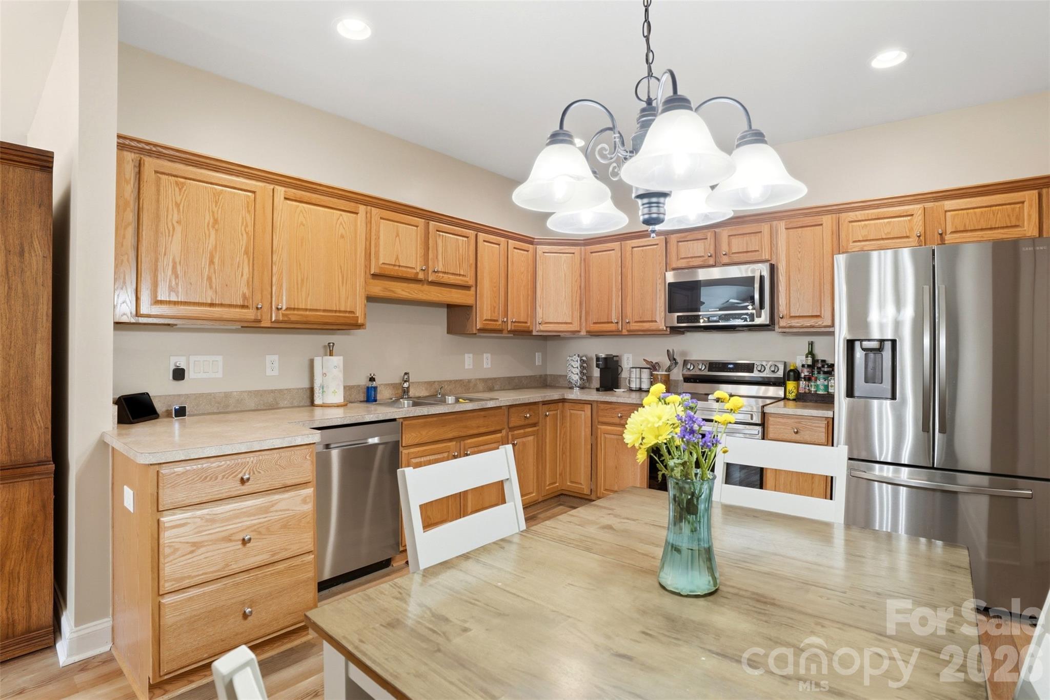2118 N Castle Court Matthews NC 28105