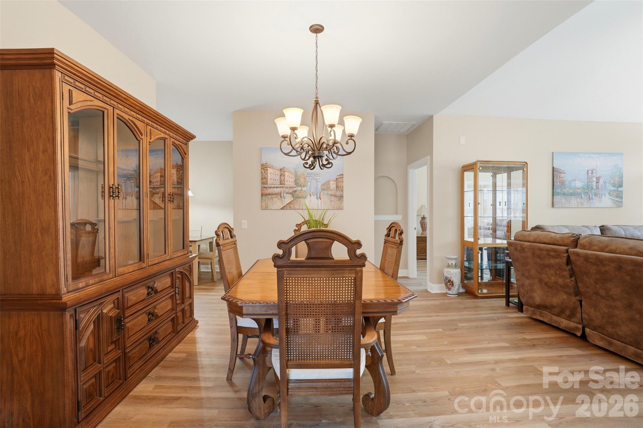 2118 N Castle Court Matthews NC 28105