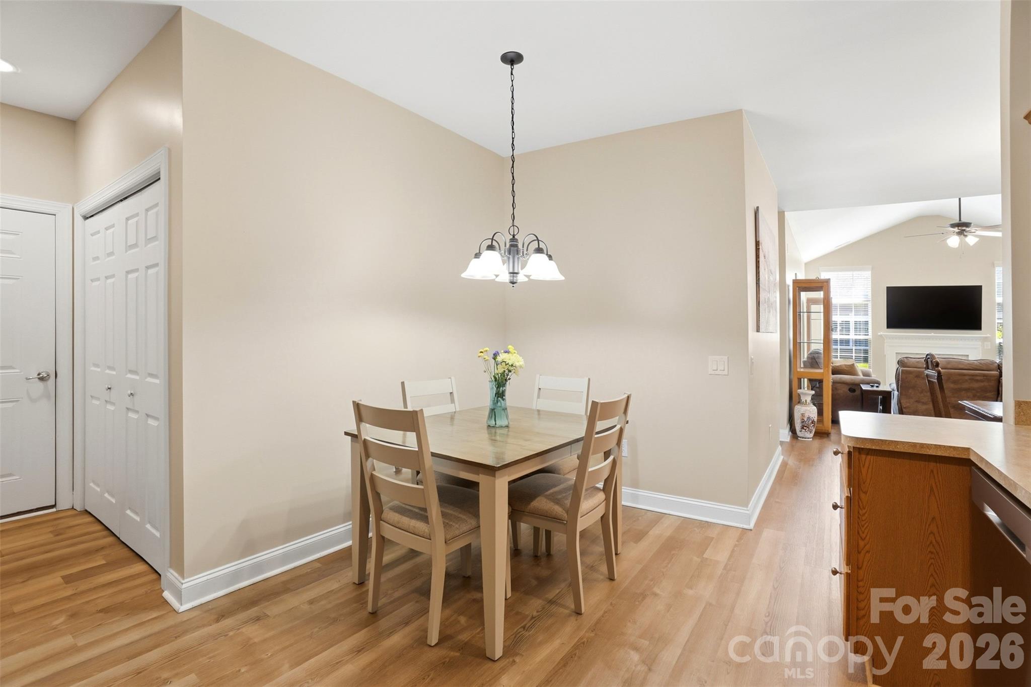 2118 N Castle Court Matthews NC 28105