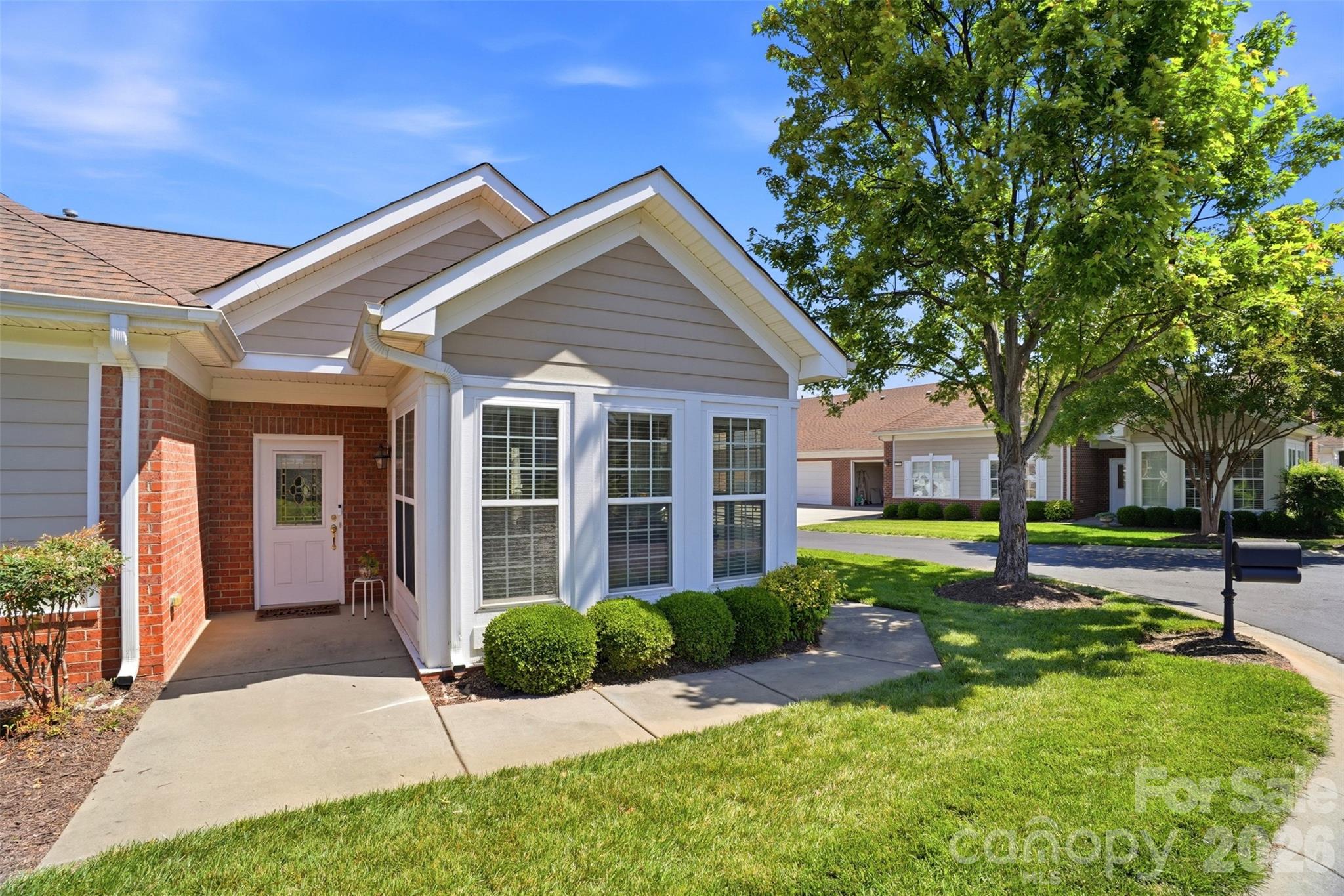 2118 N Castle Court Matthews NC 28105
