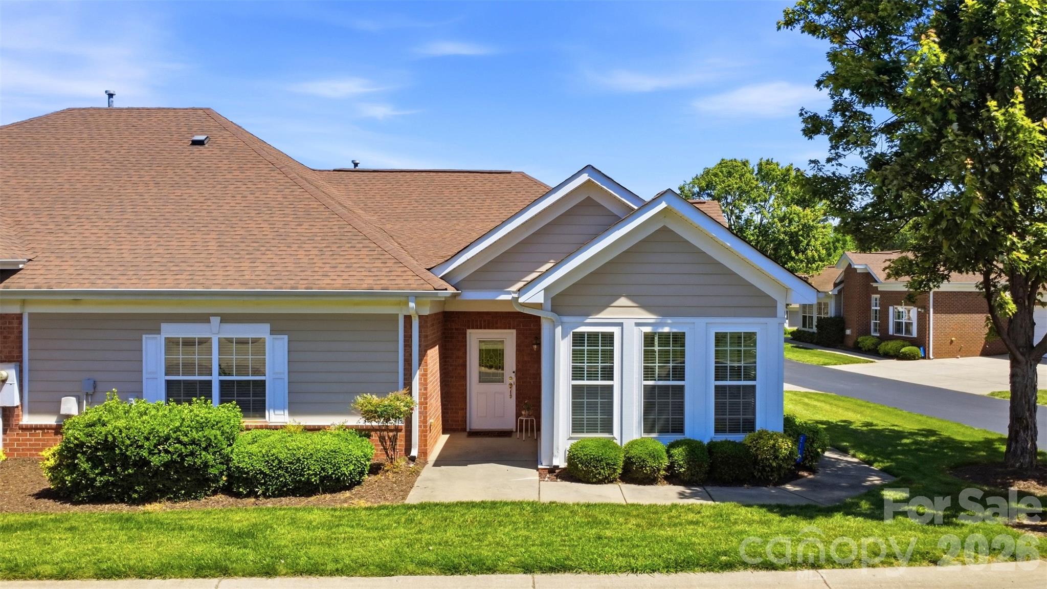 2118 N Castle Court Matthews NC 28105