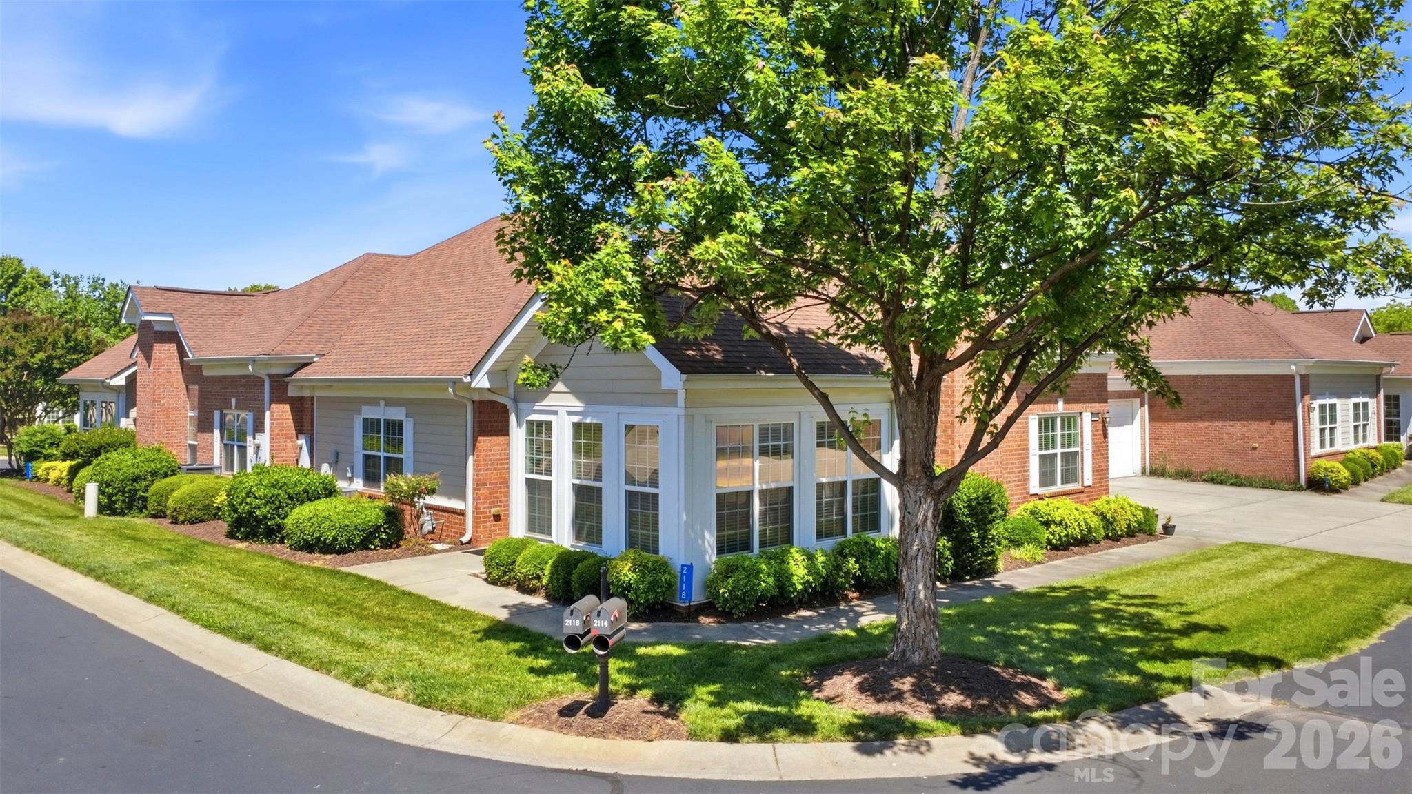 2118 N Castle Court Matthews NC 28105