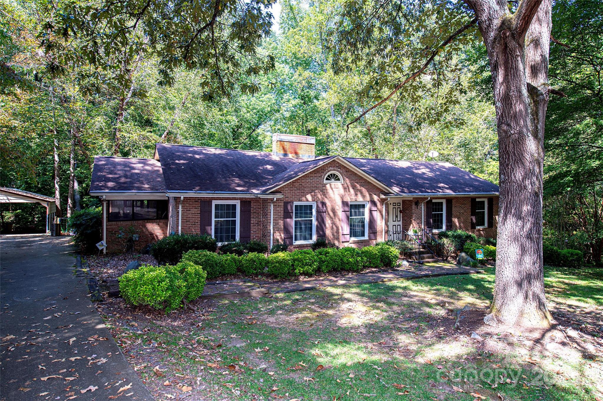 1316 Lake Way Drive Charlotte NC 28214