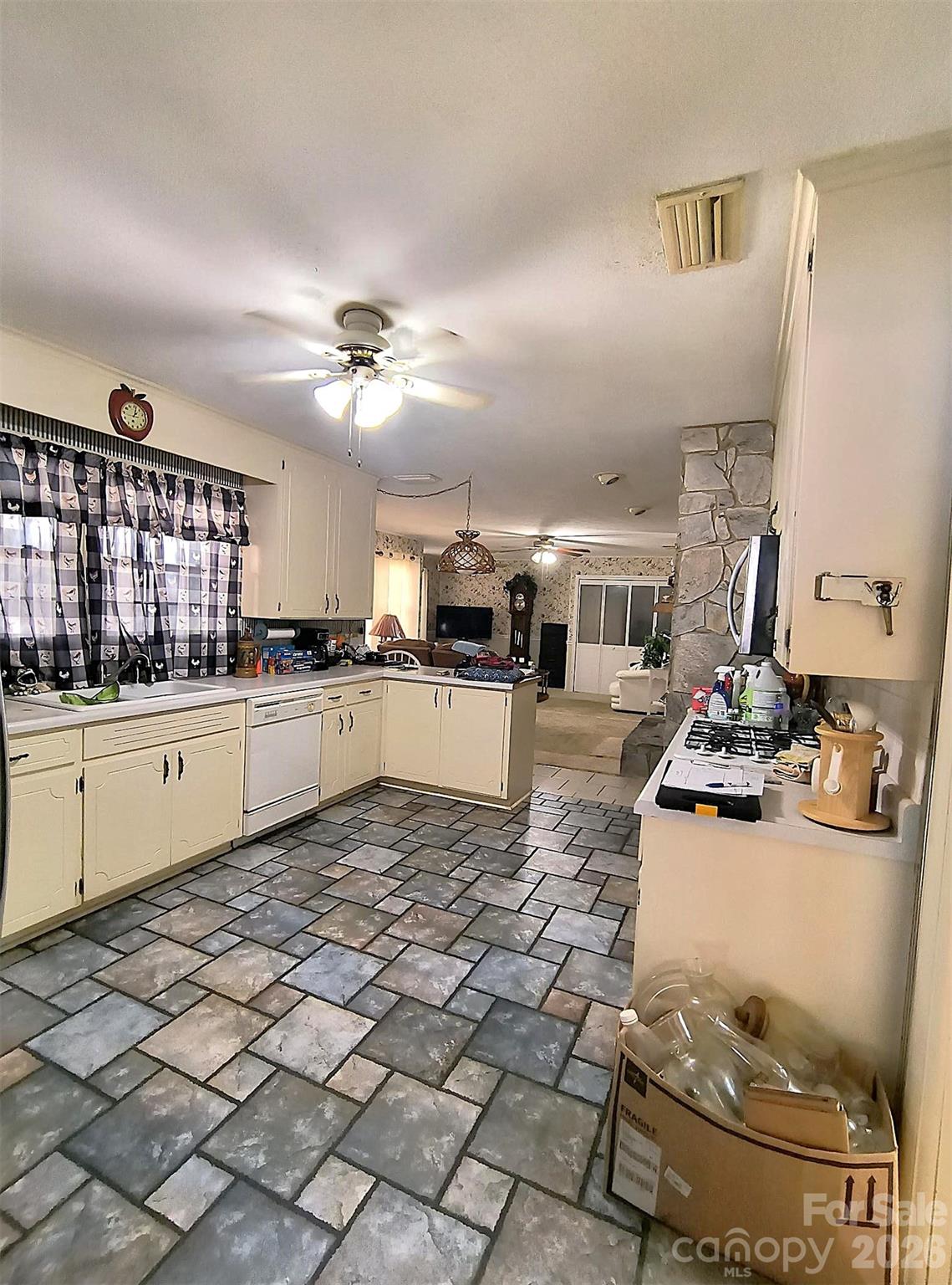 105 Woodlawn Drive Morganton NC 28655