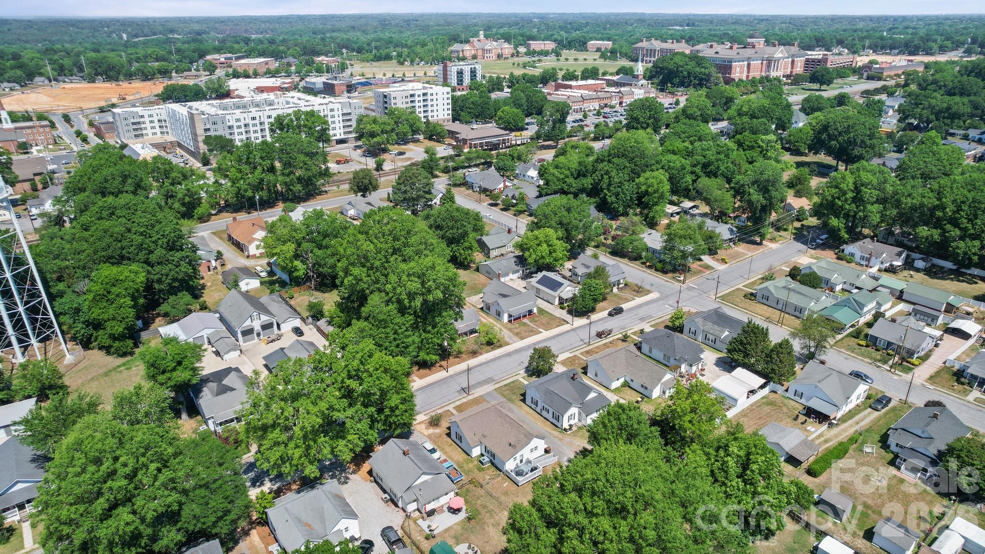 204 S East Avenue Kannapolis NC 28083