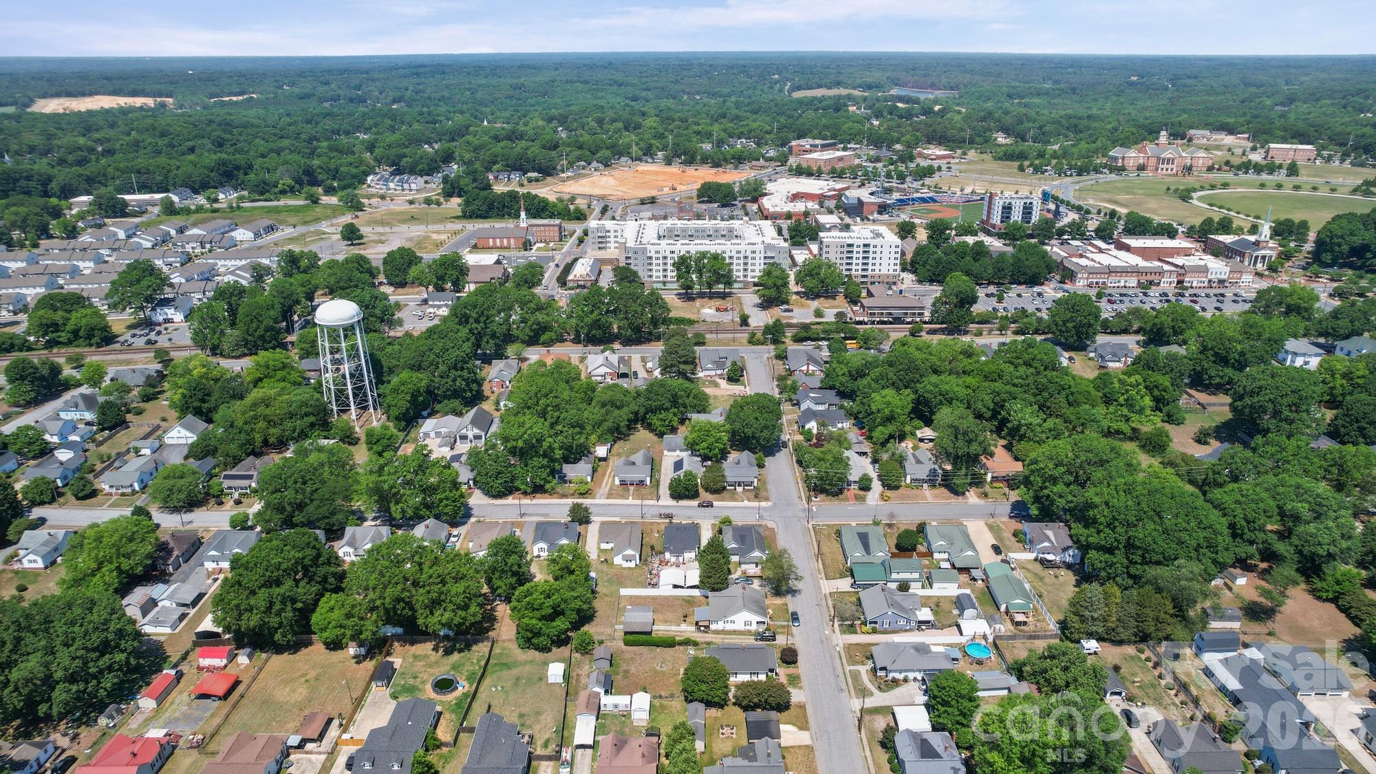 204 S East Avenue Kannapolis NC 28083
