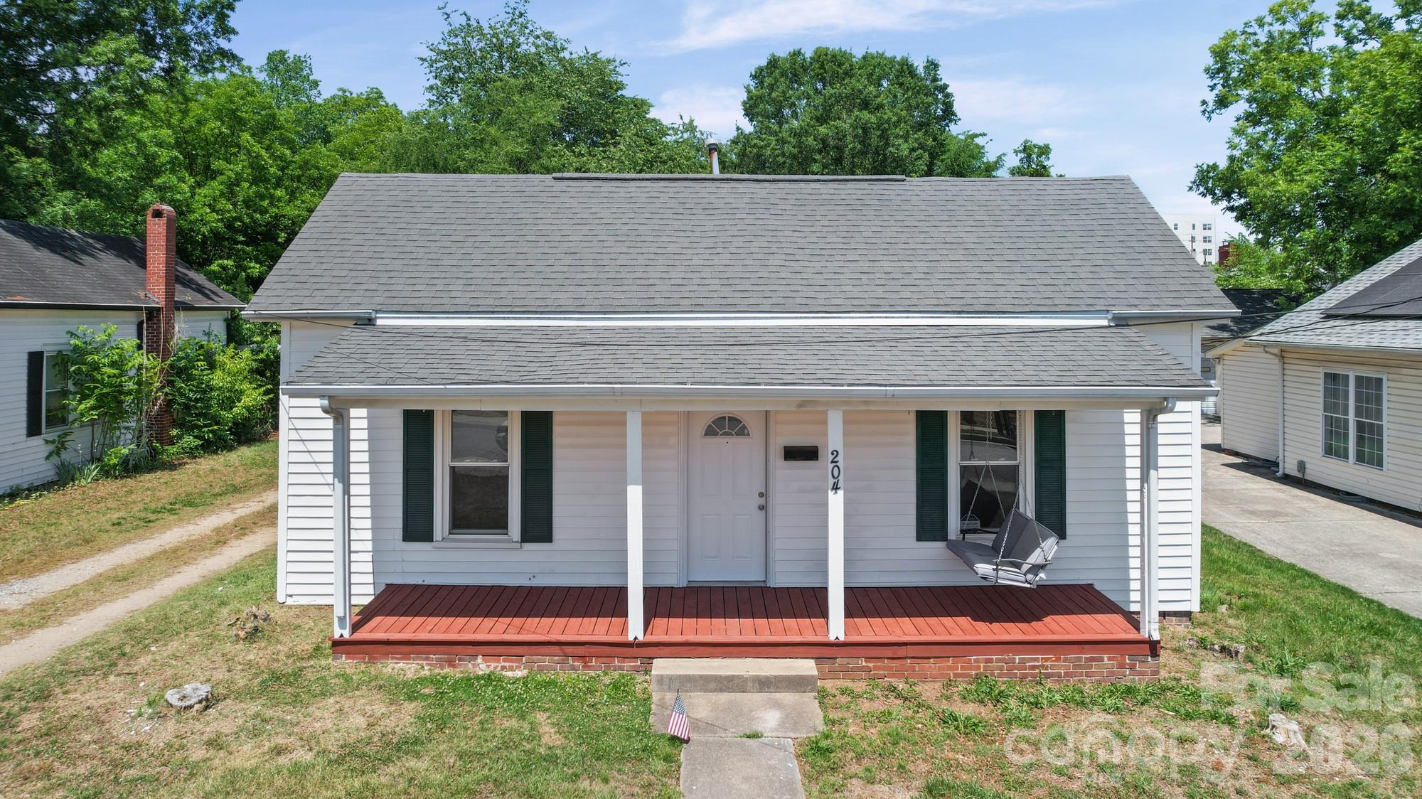204 S East Avenue Kannapolis NC 28083