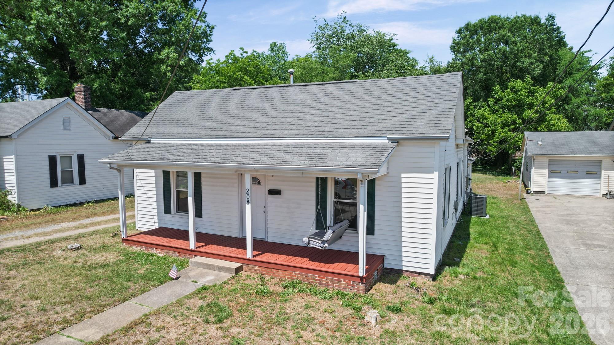 204 S East Avenue Kannapolis NC 28083