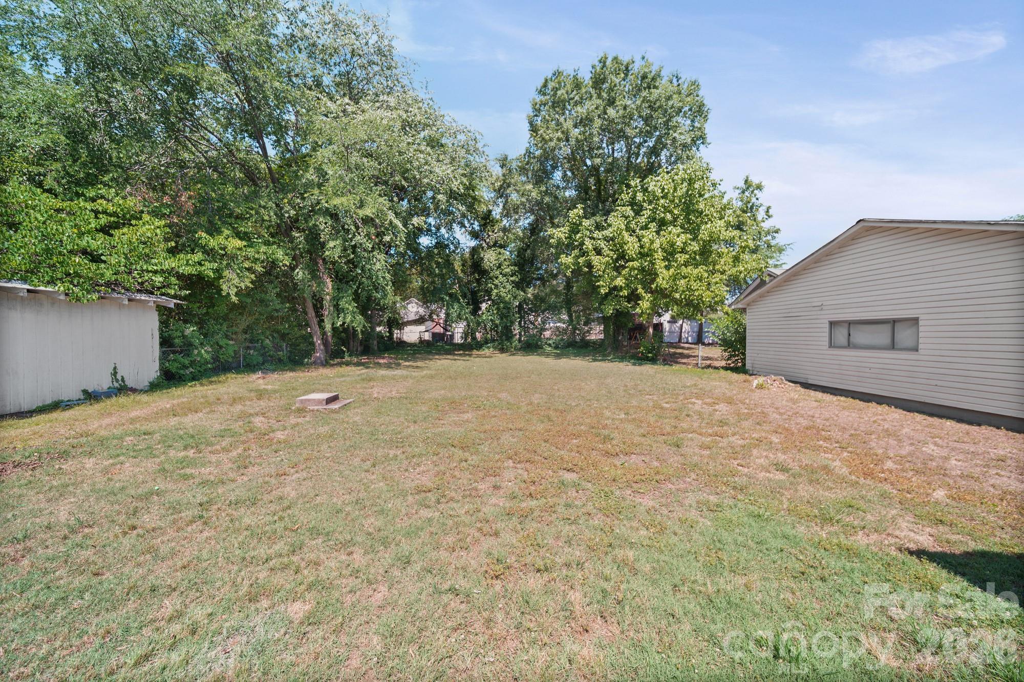 204 S East Avenue Kannapolis NC 28083