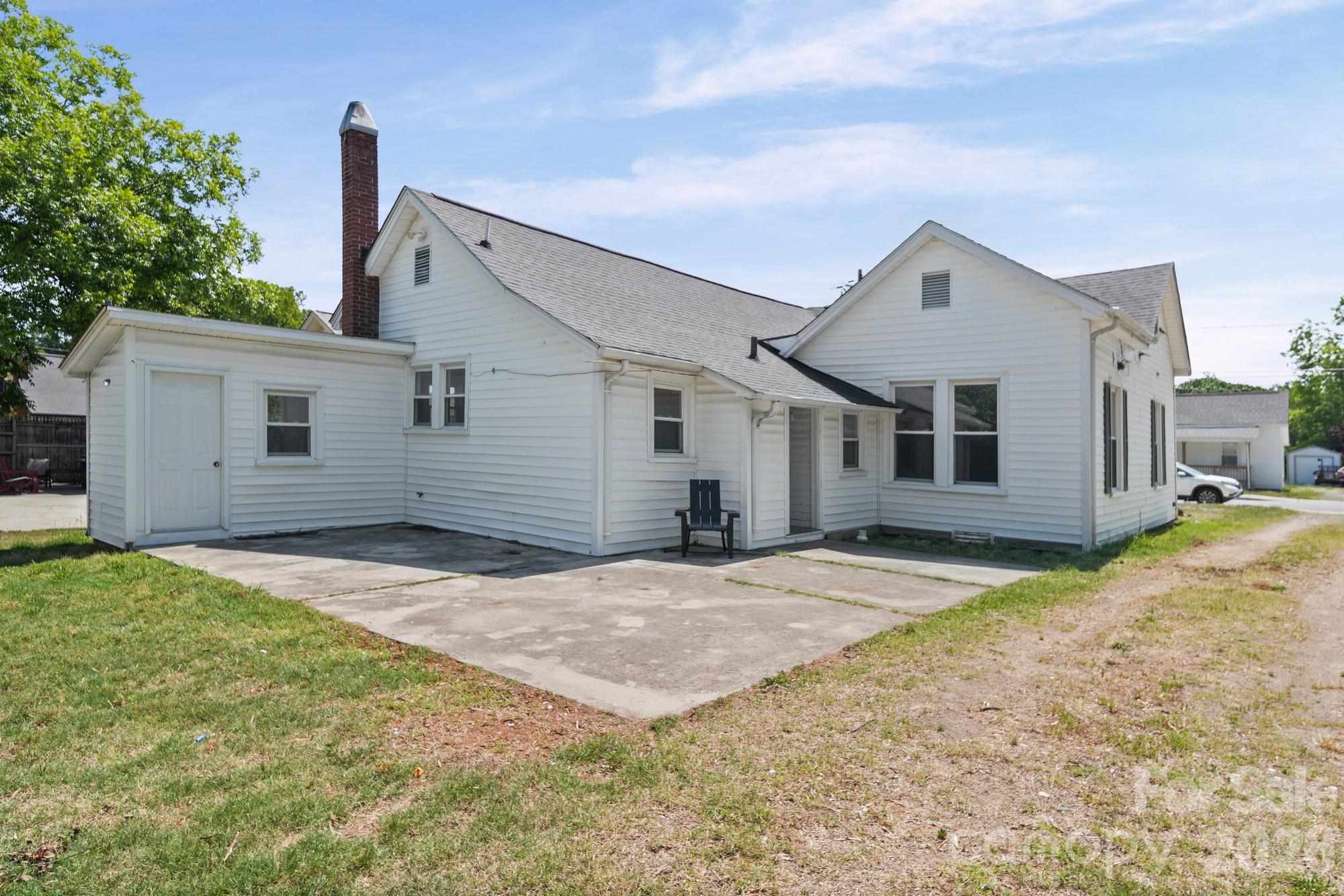 204 S East Avenue Kannapolis NC 28083